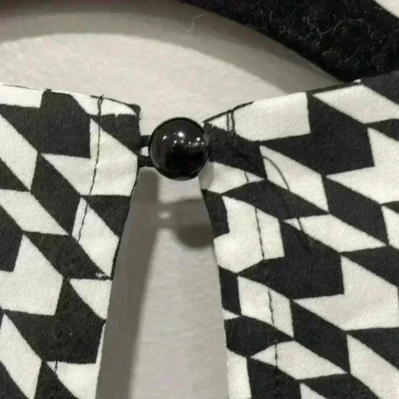 SHEIN black and white checkered business office blouse top size small US 4 shirt - Picture 6 of 6